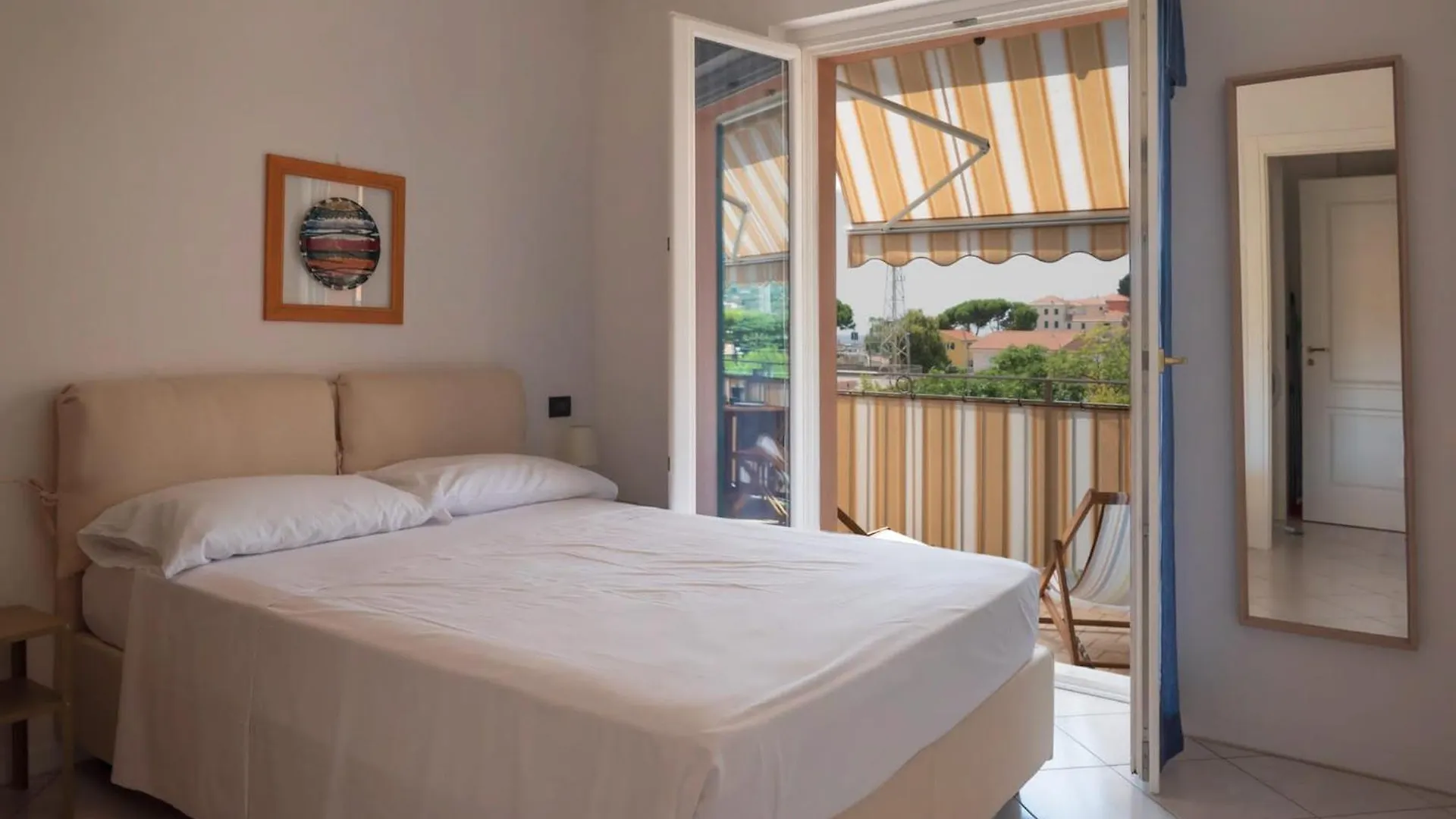 Appartamento Il Nido Di Marta Imperia 0*,
